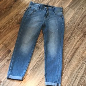 Comfort-waist skinny Capri jeans
